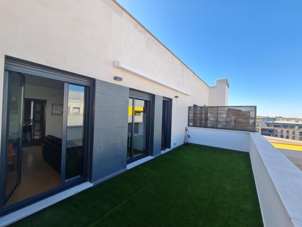 Atico De Lujo En El Centro De Burgos Apartment Exterior foto